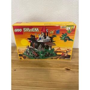 NEW LEGO 6082 Fire Breathing Fortress Castle Dragon Masters 1993 SEALED RARE